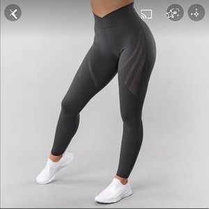 Alphalete Surface Path Laser Cut Leggings Medium